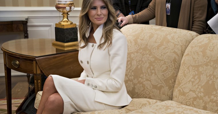9 ținute perfecte cu care Melania Trump a impresionat de când a devenit Prima Doamnă