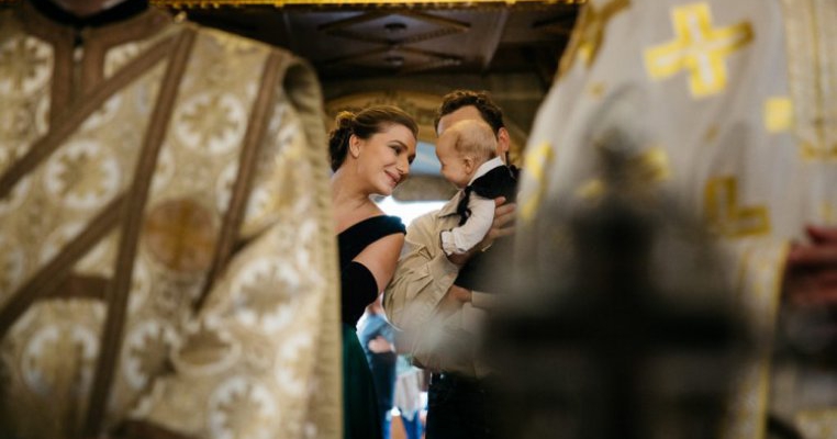 3 regrete pe care le vei avea dacă nu alegi un fotograf la botez