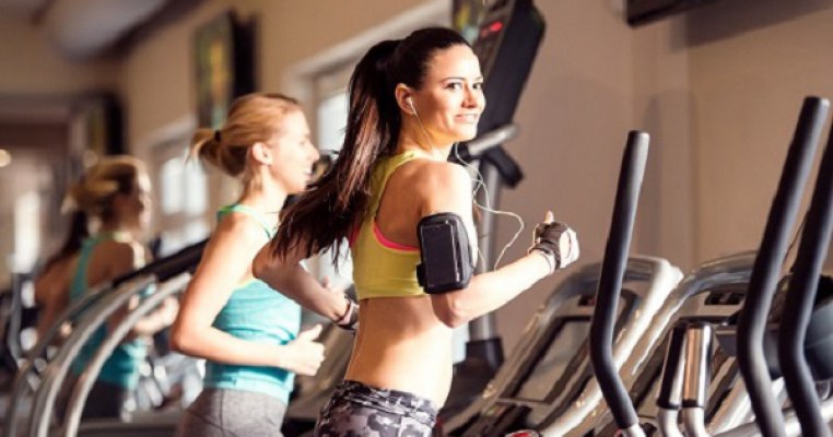 8 lucruri pe care nu trebuie să le faci în sala de sport