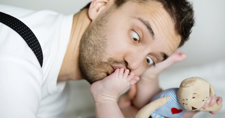 5 lucruri pe care să NU le faci, ca tată, în prima zi de viață a copilului tău