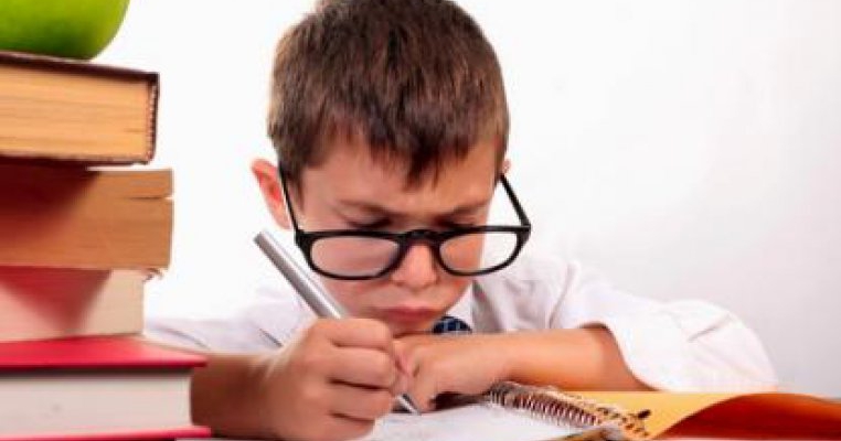 Incepe anul scolar 2017-2018! Probleme emotionale legate de scoala, cu care se pot confrunta copiii