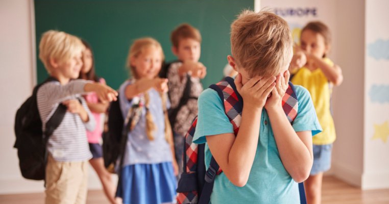 Copiii și bullying-ul: 15 întrebări puse copilului ale căror răspunsuri îți dezvăluie adevărul