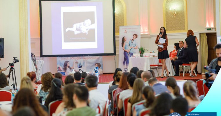 Încep înscrierile la Școala Părinților Responsabili: seminarii gratuite pentru viitorii părinți din București și Galați