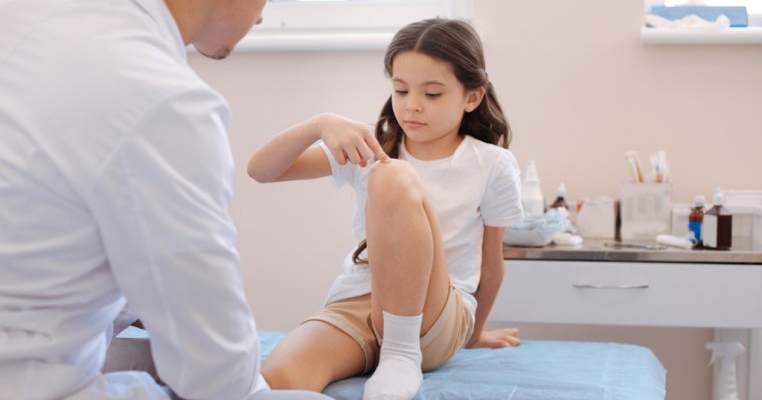 tratamentul durerii la genunchi la copii)