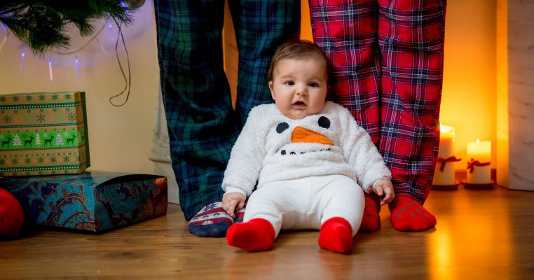 Amintiri de familie: motive prețioase pentru o ședință foto de Crăciun
