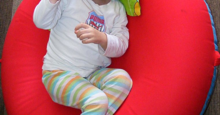 Sa il ajutam pe Vladut! Doneaza pentru o viata de copil!