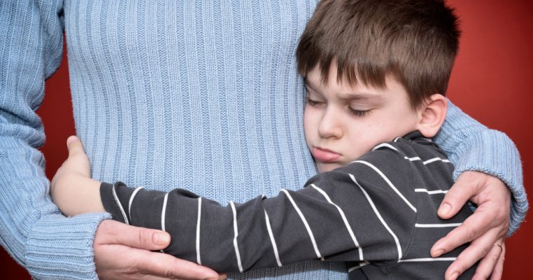 5 greșeli pe care le faci care cresc anxietatea de separare a copilului