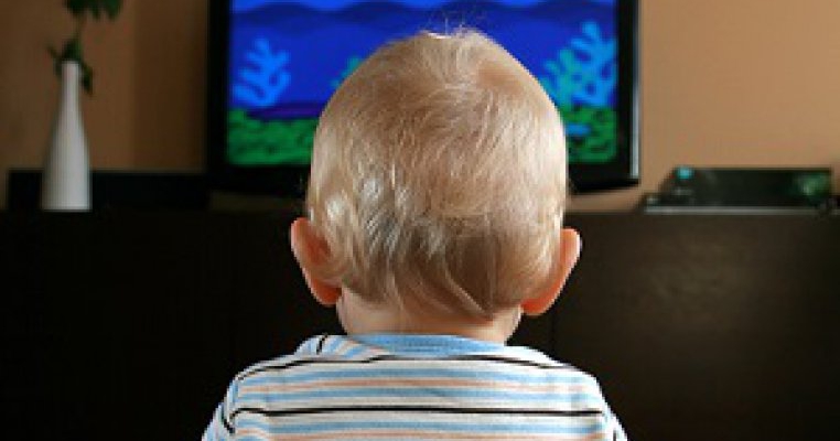 Influenta calculatorului si televizorului asupra copilului