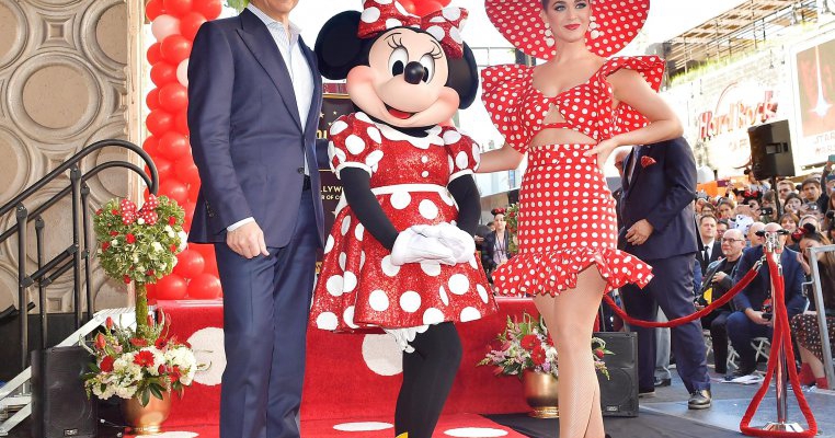 MINNIE MOUSE primește propria stea pe Walk of Fame din Hollywood cu ocazia celei de-a 90-a aniversări