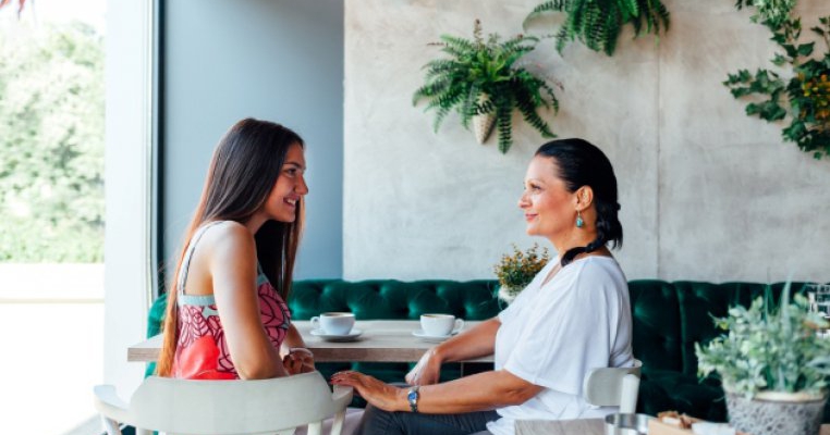 12 momente in care ai nevoie de MAMA, chiar daca esti ADULT