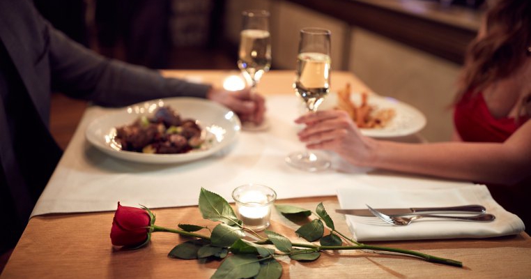 Ziua îndrăgostiților: Top 10 restaurante romantice din București unde te poți duce cu copilul