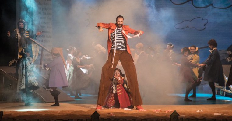 Peste 1600 de spectatori s-au întâlnit cu „Gulliver” la Opera Comică pentru Copii în primul weekend