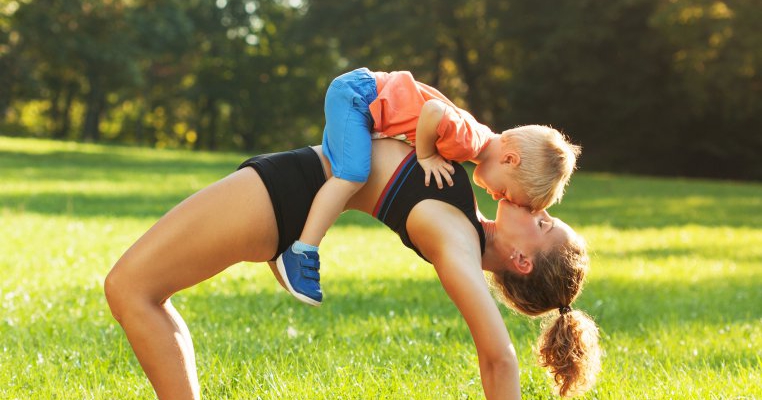 Recapătă-ți flexibilitatea spatelui și suplețea taliei cu ajutorul exercițiilor Yoga!