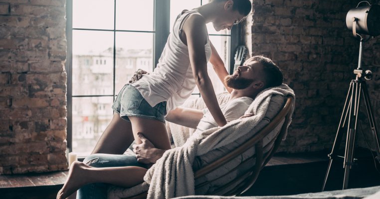 Relaţii de cuplu: 3 greşeli pe care femeile le fac cu bărbaţii