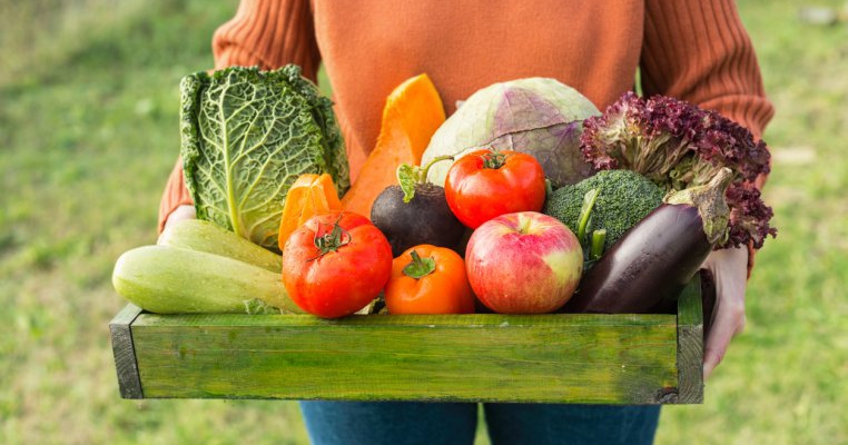  Organic nu înseamnă curat! Iată Top 20 legume și fructe bio cu un conținut ridicat de pesticide