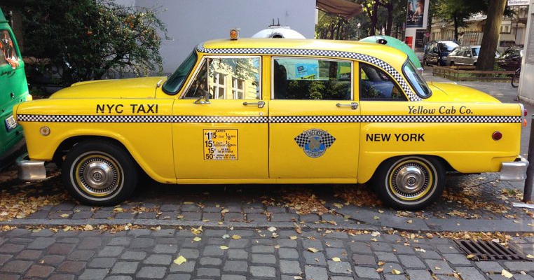Tu știi de ce sunt taxiurile galbene?