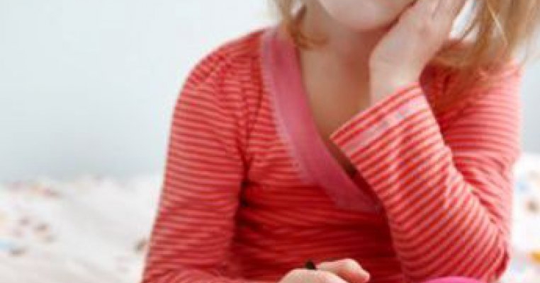 Cum sa iti ajuti copilul sa-si dezvolte abilitati de scris