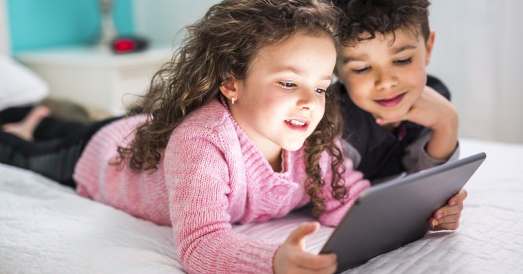Raportul Kaspersky Lab de control parental arată care sunt căutările online ale copiilor