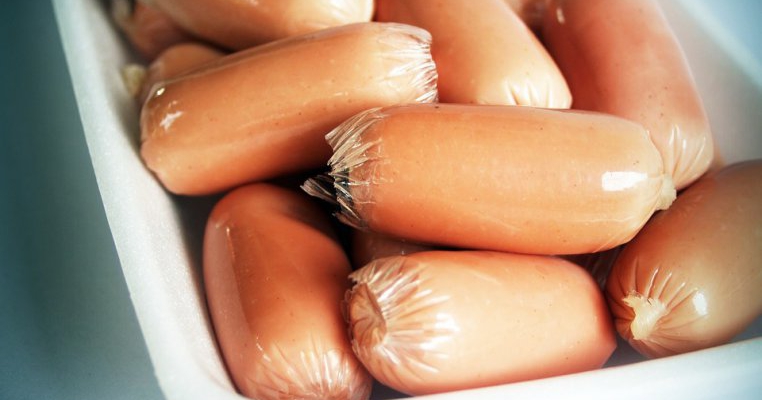 11 ingrediente pentru care nu ar trebui să mai mananci crenvursti