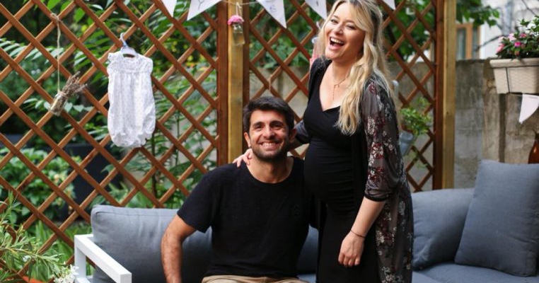 Laura Cosoi a născut! 