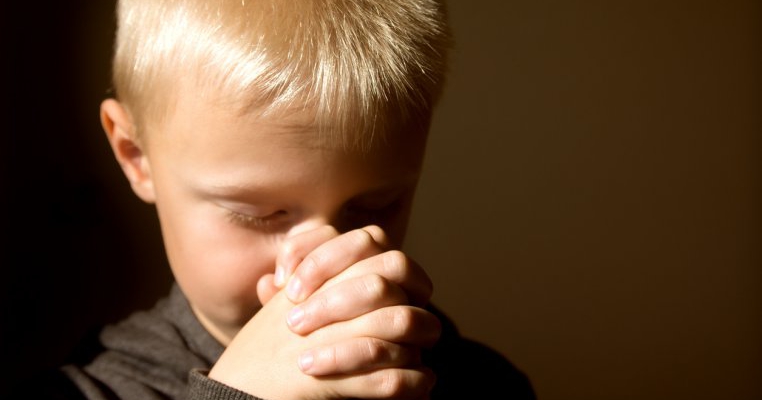 Copiii care primesc educație religioasă sunt mai egoiști, spun cercetătorii