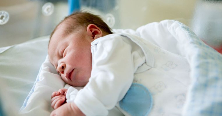 Ce este retinopatia de prematuritate? Boala nou-născuților care duce la orbire