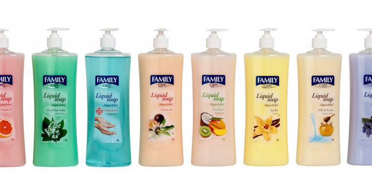 Maini de catifea cu sapunul lichid FamilyCARE!