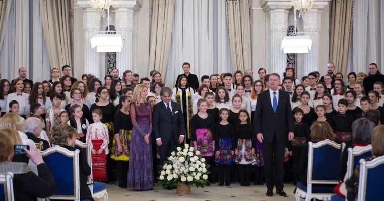 Corul Madrigal concertează în Portugalia, alături de copii din Programul Național Cantus Mundi