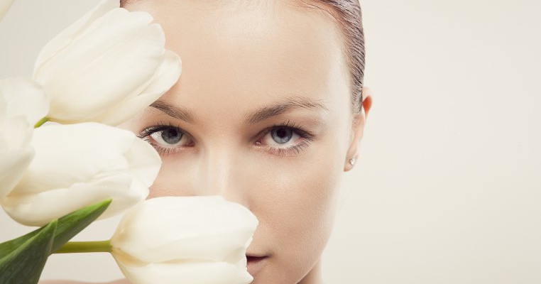 7 trucuri de frumusete cu bicarbonat de sodiu. Cum sa-l folosesti ca sampon, deodorant sau exfoliant