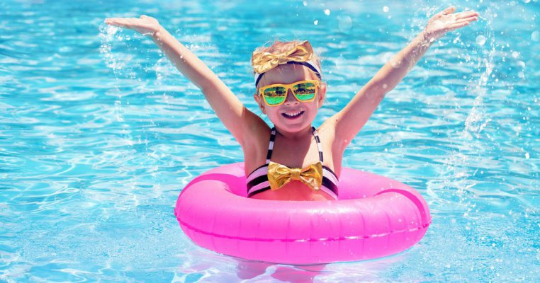 La piscină: cum să scazi riscul de îmbolnăvire a copilului