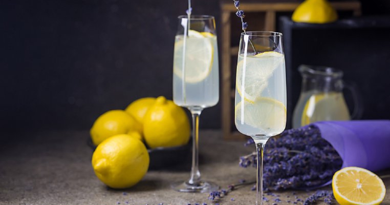 7 rețete de limonadă genial de ușoare și delicioase