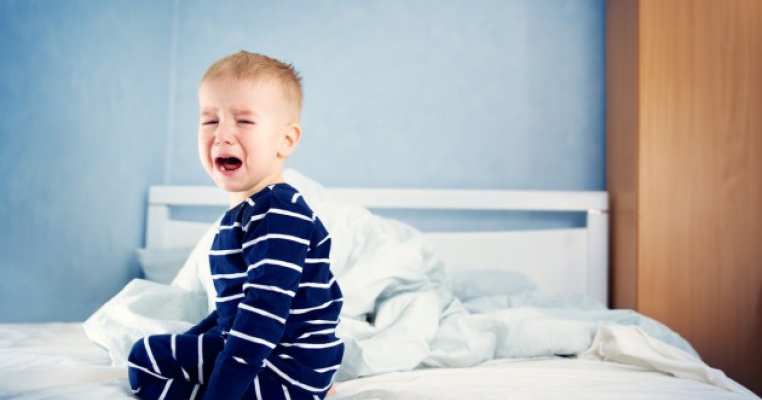 De ce vomita copilul? Ce trebuie sa faca parintii