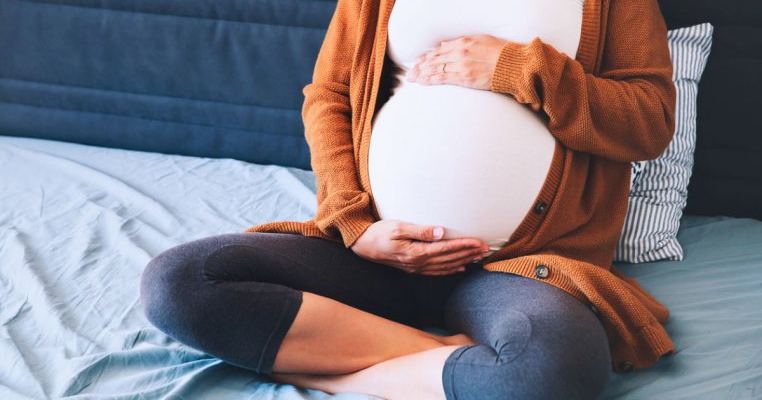 Mit sau adevăr? Suplimentarea cu vitamine în sarcină determină creșterea în greutate a mamei? 