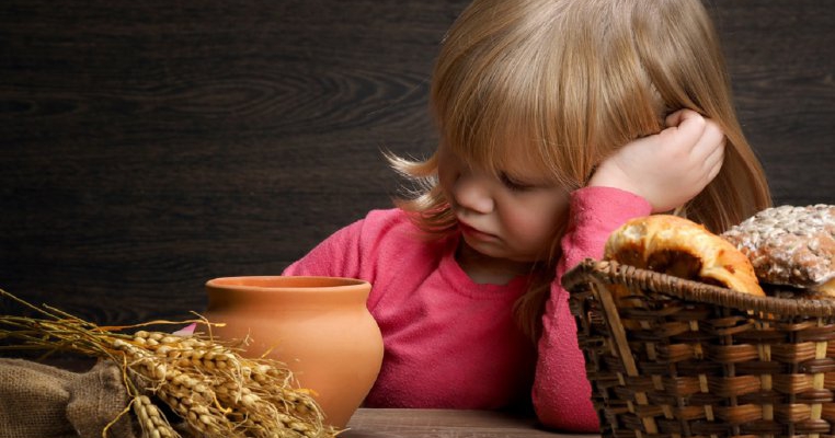 8 semne că ai un copil alergic la gluten