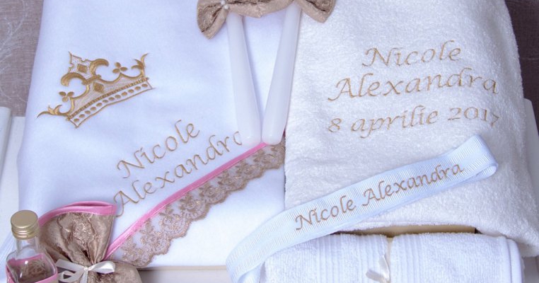 Moda la botez – trusouri personalizate și atent lucrate de la Couture Bebe