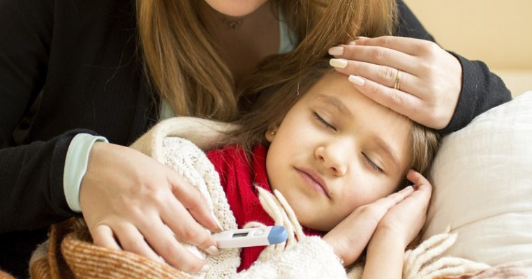 În plină epidemie de gripă, un medic avertizează: Antibioterapia fără discernământ este nu doar ineficientă, ci şi potenţial periculoasă!