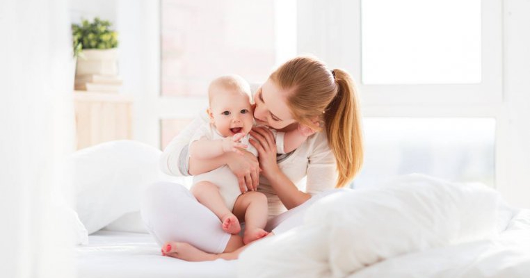 Viața cu dermatita atopică: Soluții pentru a continua povestea fericită a familiei tale