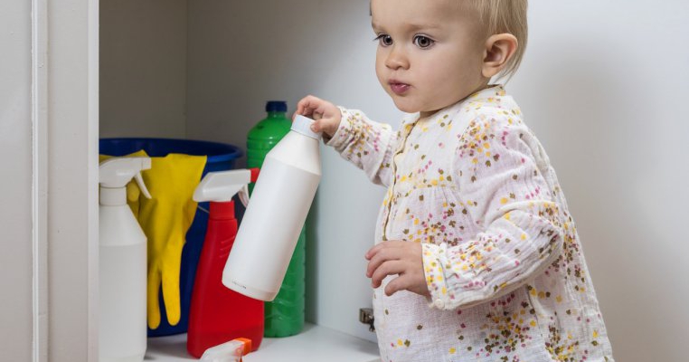 Substante chimice periculoase pentru familia ta, pe care le ai tot timpul in casa