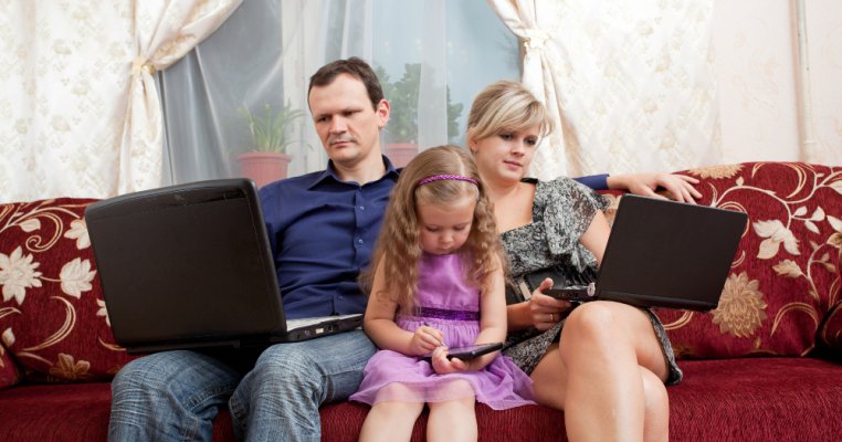 Mama ocupata, tata ocupat: 7 metode pentru un copil sanatos emotional