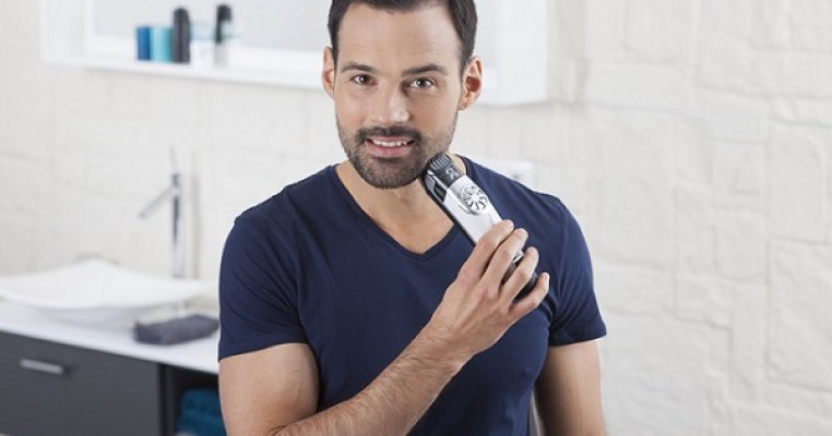 Trăsături mângâiate de cel mai wow grooming kit de la Rowenta
