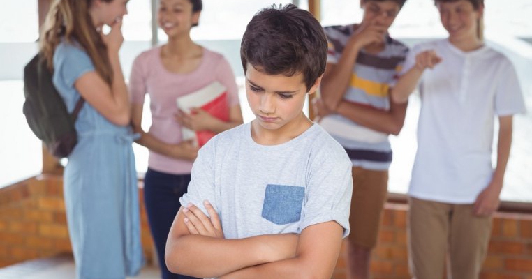 Bullying-ul poate duce la sinucidere. Atenție, părinți! 