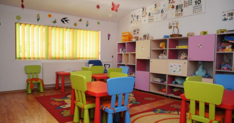 Ministrul Educației promite 2300 de creșe până în 2020