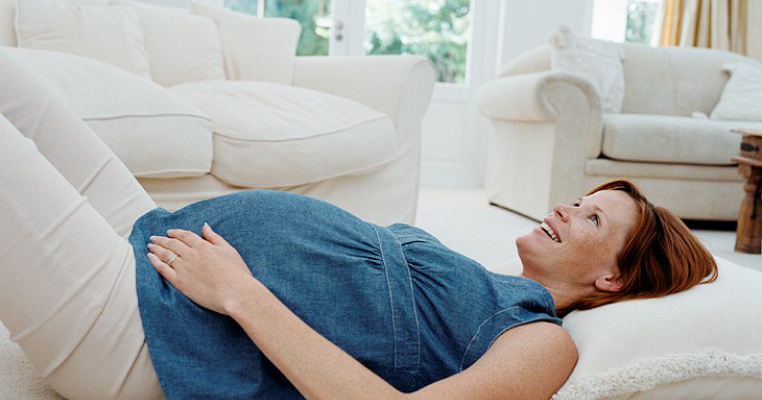 5 tehnici de relaxare de care te poti bucura chiar la tine acasa