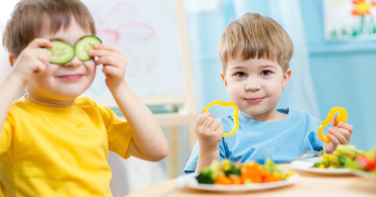 Ce nu trebuie să lipsească din alimentația copilului tău 