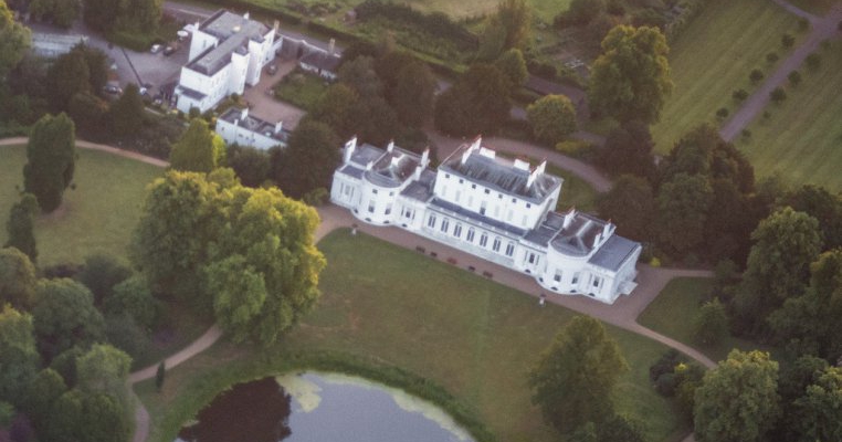 Șocant! Ce s-a aflat despre personalul de la Frogmore Cottage, unde locuiesc Meghan și prințul Harry
