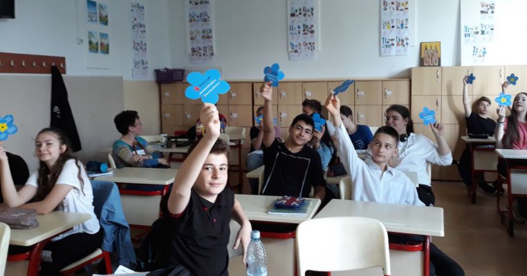 Semnal de alarmă: „Fuga de acasă e o capcană, nu un refugiu”: în ultimul an, peste 5.000 de copii au dispărut de acasă