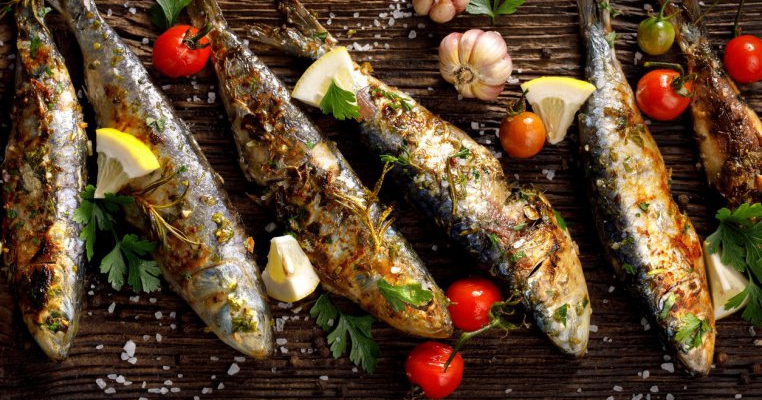De ce familia ta trebuie să mănânce sardine
