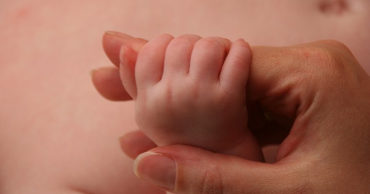 O prezentatoare TV din România a născut un băiețel de nota 10