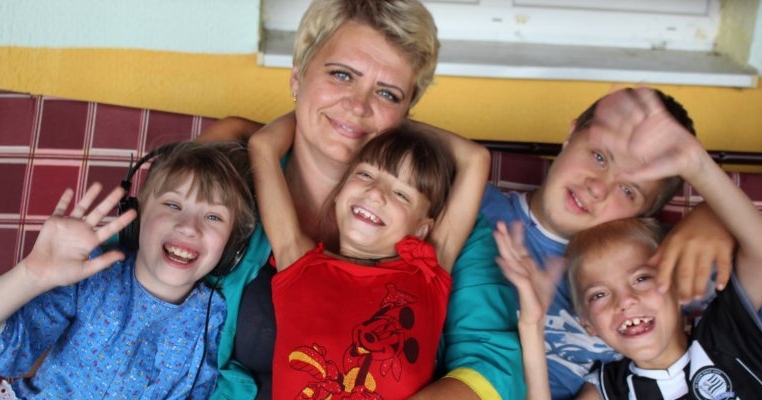 Copiii din Cernobîl. Cum arată la peste 30 de ani de la dezastru