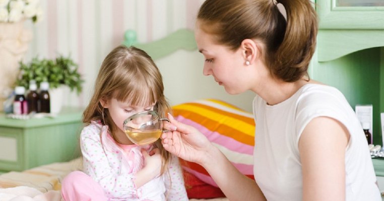 Ceaiuri pe care copilul tău nu ar trebui să le bea niciodată
